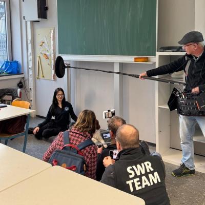 SWR-Filmteam zu Besuch an der ARRS